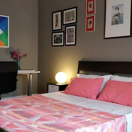 Time Gogh Apartment *